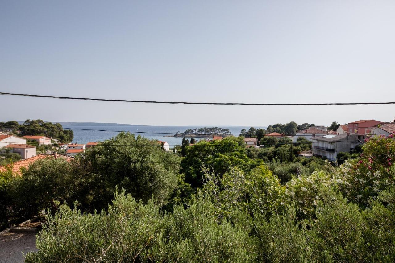 Apartments Mladenka In Banjol Екстериор снимка